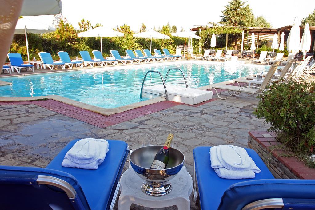 Hotel Galaxy Krepeni Extérieur photo