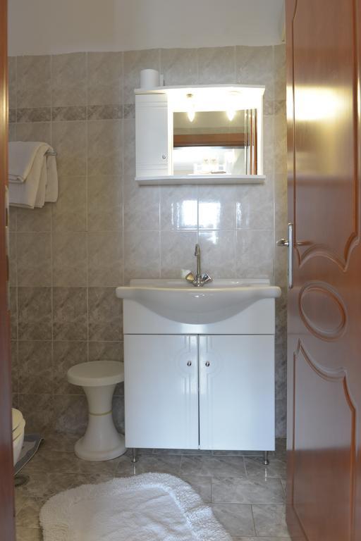 Hotel Galaxy Krepeni Extérieur photo